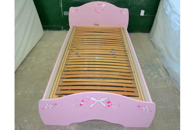 Ліжко дитяче рожеве